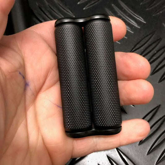 145 gram Mini Hand Roller- Textured Black in black carry case