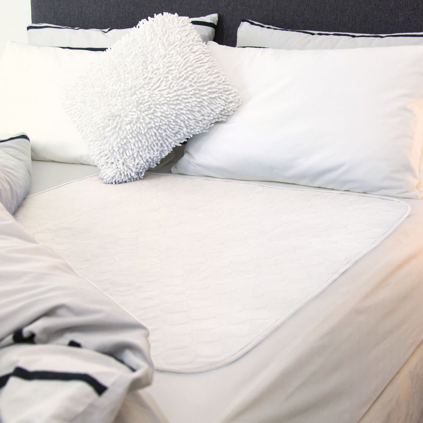 Conni Bed Pad- White