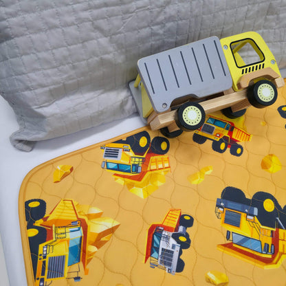 Conni Kids Reusable Bed Pad - Truck Print