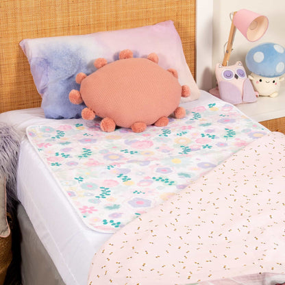 Conni Kids Reusable Bed Pad - Flower Print