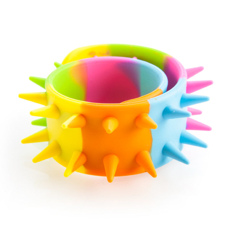 Rainbow Spiky Snap